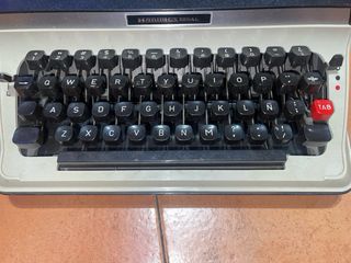 Máquina de escribir Hanimex Portable
