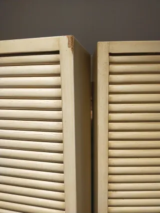 Zapatero de diseño, madera con  espejo interior