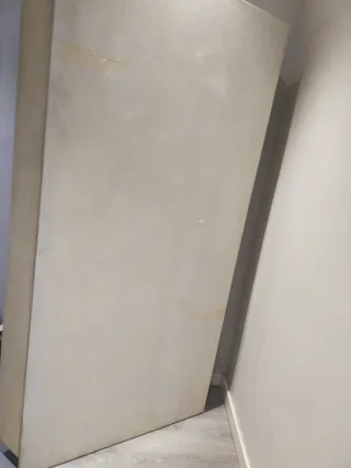 Zapatero de diseño, madera con  espejo interior