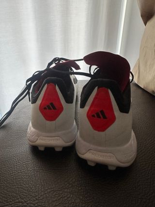 Zapatillas Adidas Predator Multitacos Blancas
