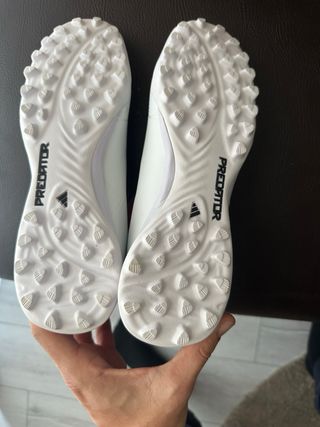 Zapatillas Adidas Predator Multitacos Blancas