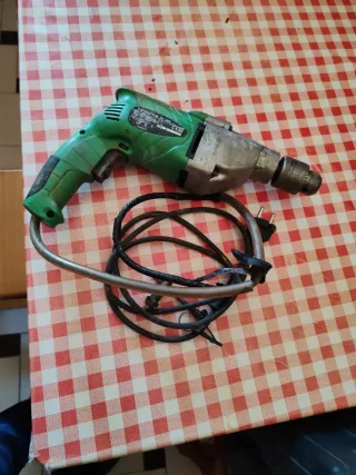 Taladro percutor Hitachi DV18V