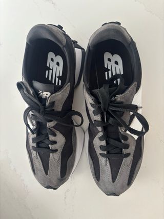 Zapatillas New Balance 327 Gris/Negro Talla 40.5