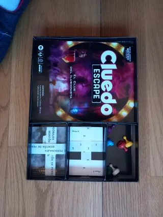 Juego Cluedo Escape El Club del Ilusionista Nuevo