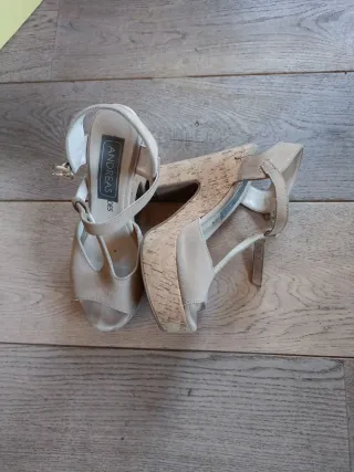 Sandalias de tacón Andreas beige