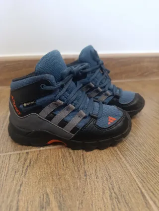 Botas Adidas Terrex Gore-Tex Niño T.23.5