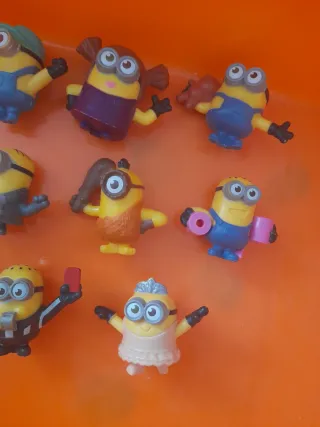 Colección Figuras Minions + mochila cuerdas minion
