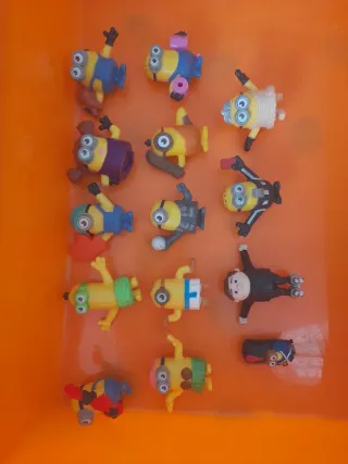 Colección Figuras Minions + mochila cuerdas minion