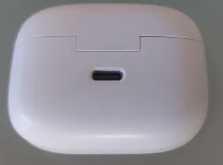 Funda auriculares Bluetooth JBL Blanca