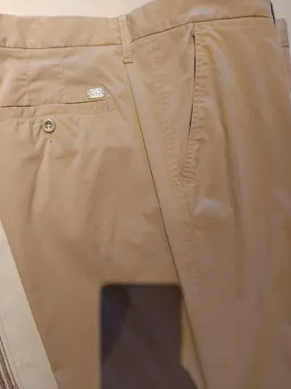 Pantalón de vestir caballero beige