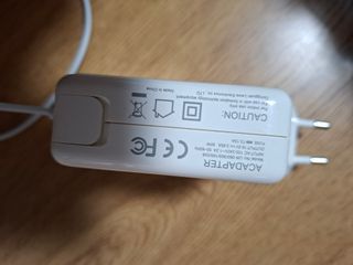 Cargador Portátil Apple No Original