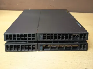 PS4 (PlayStation 4) + Mando + Cargador