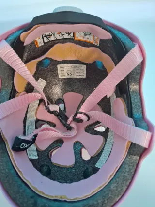 Casco rosa Oxelo para patines