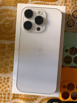 iPhone 16 pro Blanco