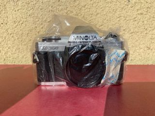 Cámara Minolta X-300 Plata y Negra