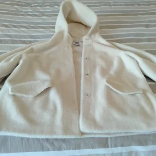 Bellissima pelliccia Betta Corradi colore panna.