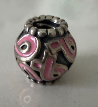 Charm Pandora Rosa y Plateado
