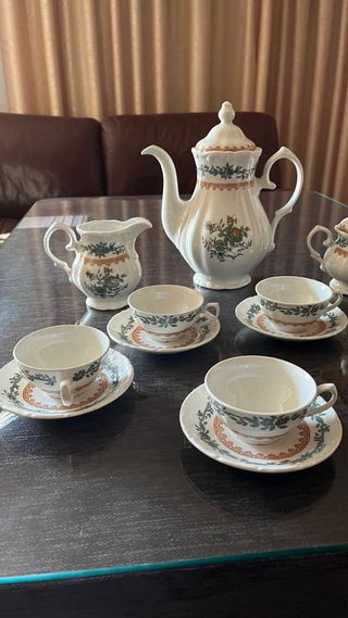 Juego de café, 6 tazas de porcelana