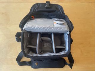 Bolsa para cámara Lowepro Nova 180 AW