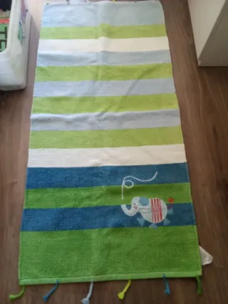 Alfombra infantil de tela