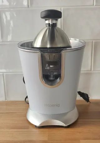 Exprimidor eléctrico HKoenig