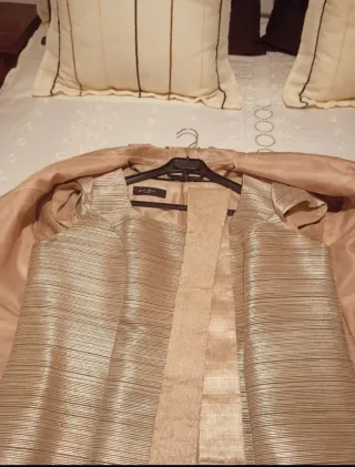 Vestido de fiesta dorado