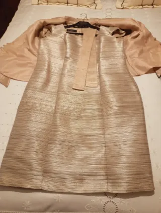 Vestido de fiesta dorado
