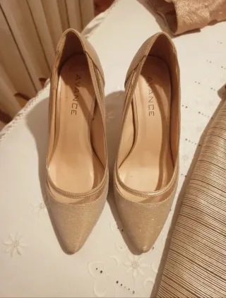 Vestido de fiesta dorado