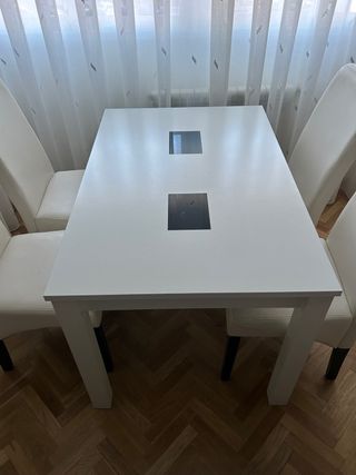 Mesa de comedor extensible blanca