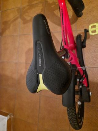 Bicicleta infantil Btwin 16" roja