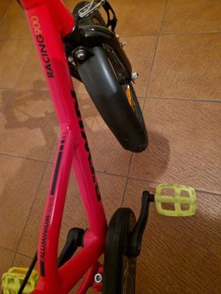 Bicicleta infantil Btwin 16" roja