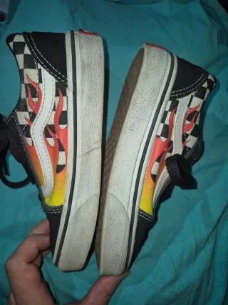 Vans Talla 30 Deportivas llamas