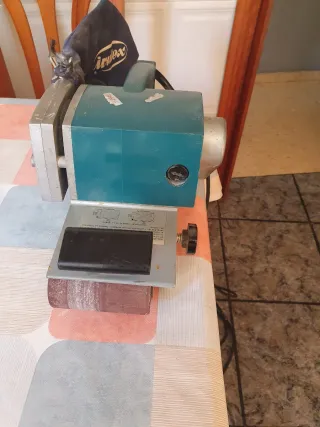 Lijadora de banda "Virutex"