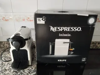 Cafetera Nespresso Krups Inissia Blanca