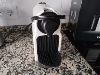 Cafetera Nespresso Krups Inissia Blanca