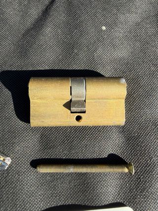 Bombín EZCURRA con 5 llaves