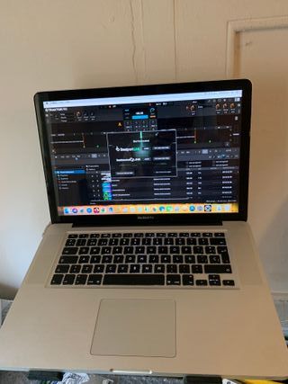 MacBook Pro 15 i7 250GB SSD Traktor Office