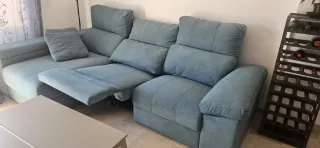 Sofa cheslonge prácticamente nuevos,con almacenaje