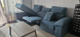 Sofa cheslonge prácticamente nuevos,con almacenaje