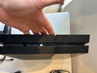 PS4 Slim 500GB + cables. Perfecto estado!