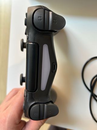 PS4 Slim 500GB + cables. Perfecto estado!