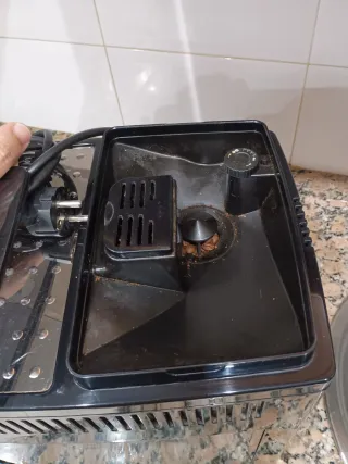 Cafetera DeLonghi Magnífica S Automática
