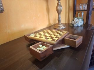 Ajedrez de madera con caja