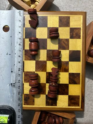 Ajedrez de madera con caja
