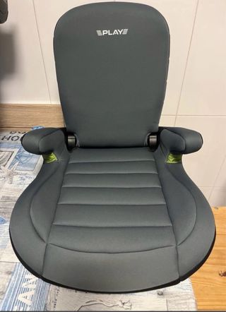 Silla alzador coche gris