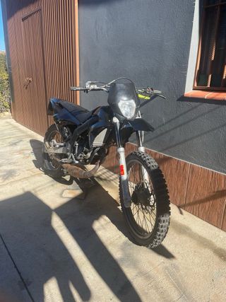 Moto 49cc marchas Derbi Denda