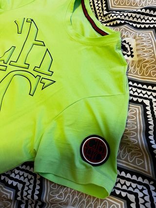 Camiseta Carolina Herrera verde