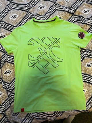 Camiseta Carolina Herrera verde