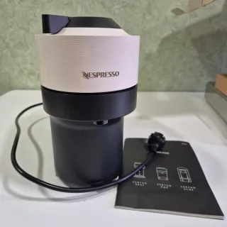Cafetera Nespresso Vertuo Pop blanca Nueva