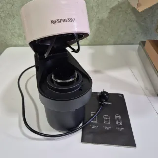 Cafetera Nespresso Vertuo Pop blanca Nueva